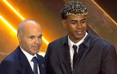 足球报：法比奥已与国安续约至26年底；国安将全主力出征越南