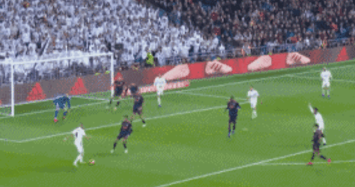 乱战高手！张宁13中7得到21分7篮板2助攻