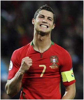 TA：尼潘外租阿贾克斯的可能已消失；曼城考虑是否留埃切韦里