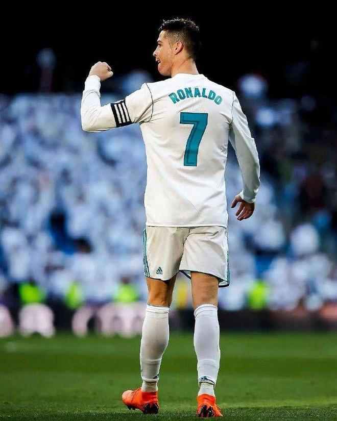 3连胜仅丢1球！奥纳纳获土超10月最佳，直言要赢更多荣誉