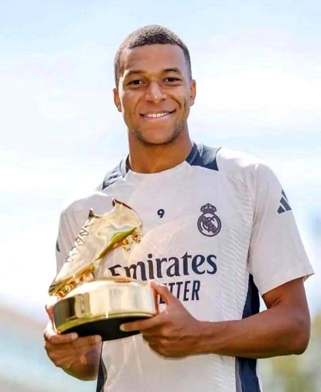 李嗣镕：赛季结束前迎来中超首秀，感谢支持，我们下赛季见