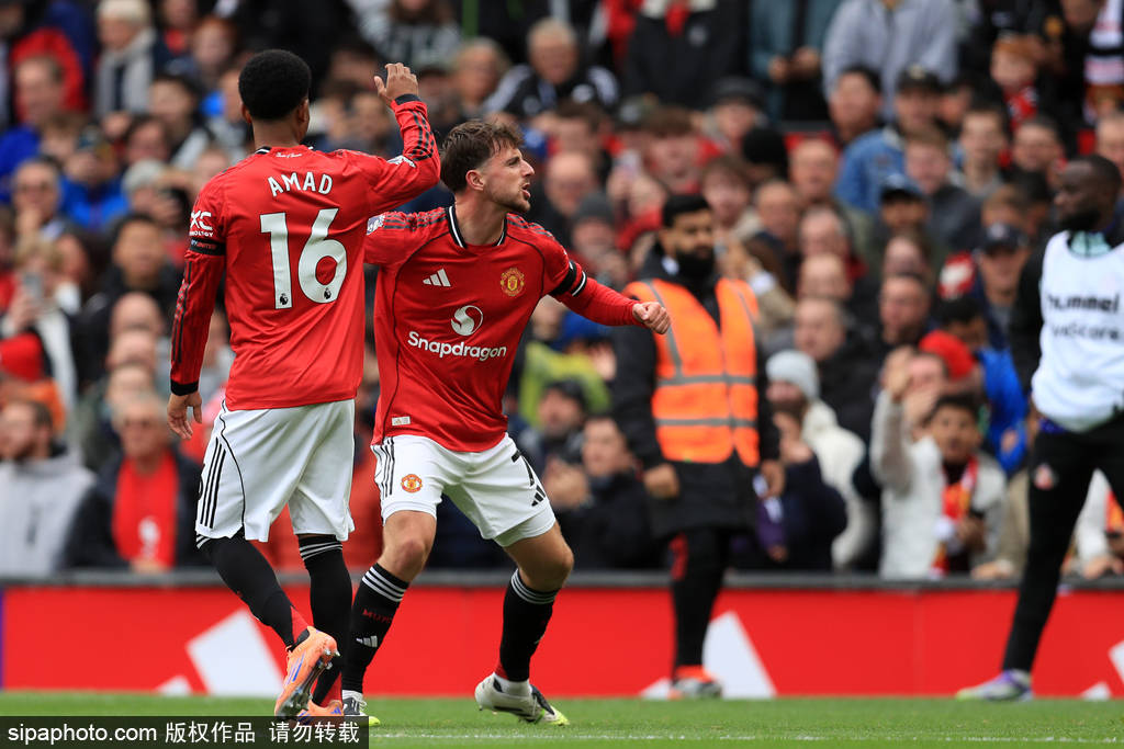 足球国足训练营加入体能测试项目